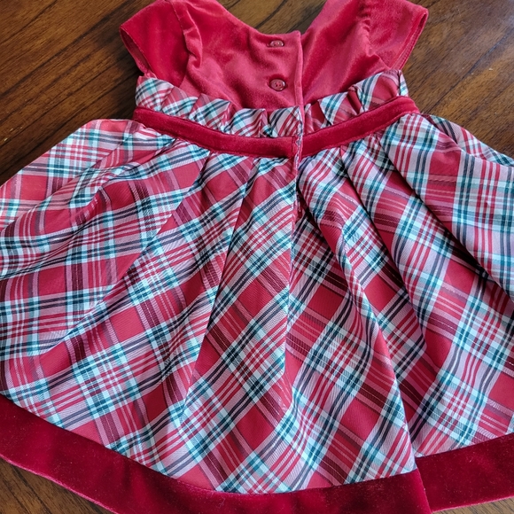 Holiday Dress Size 6-9 months. *Like New* - Picture 8 of 8